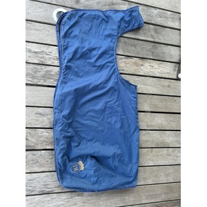 Couvre reins bleu