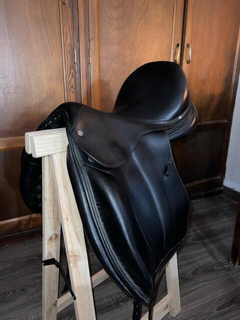 Selle de dressage Hermès