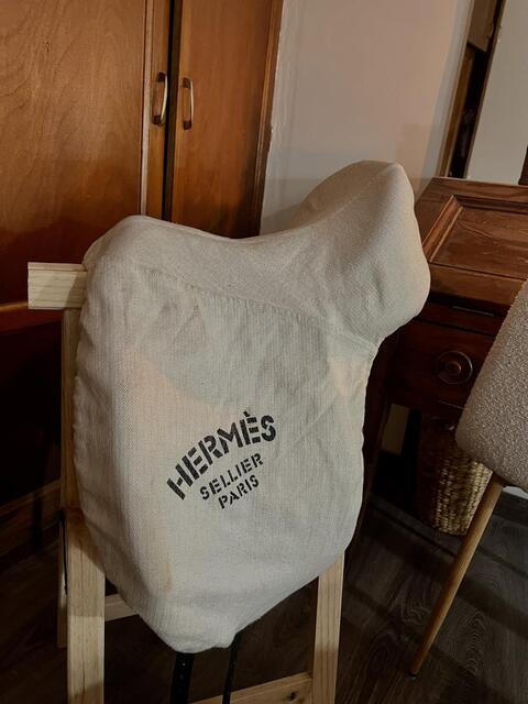 Selle de dressage Hermès