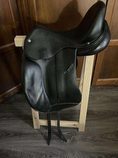 Selle de dressage Hermès