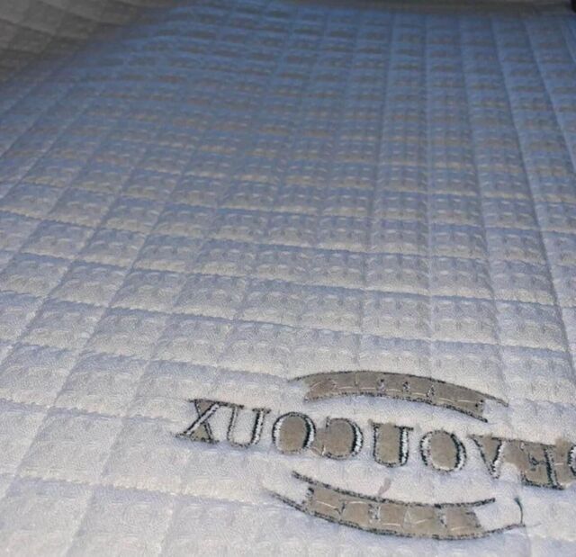 Tapis devoucoux neuf blanc