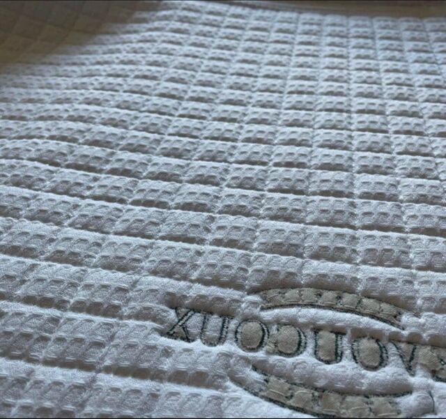 Tapis devoucoux neuf blanc