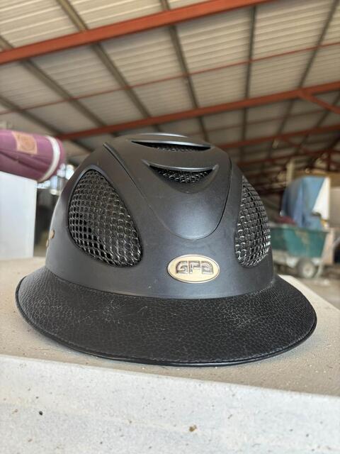 Bombe GPA visière cuir