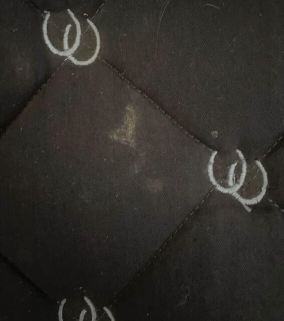 tapis de marque inconnu