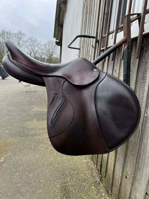 Selle Antarès Evolution 2022