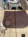 Tapis de selle taille cheval
