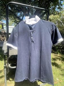 polo de concours bleu et blanc manches courtes
