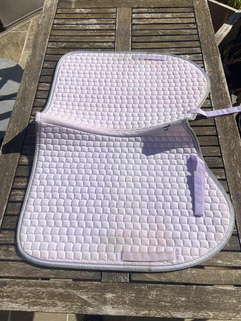 tapis violet clair