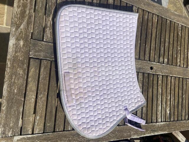 tapis violet clair