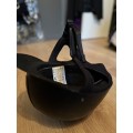Bombe noire taille 56
