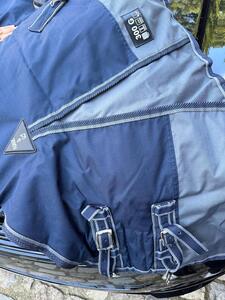 couverture paddock et couvre cou imperméable bleu