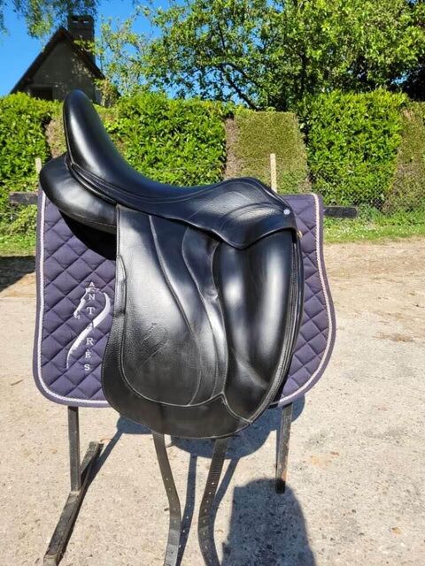 selle de dressage Antarès