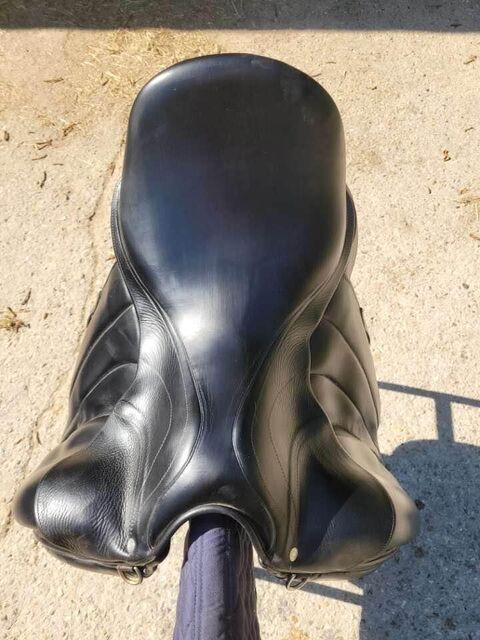 selle de dressage Antarès