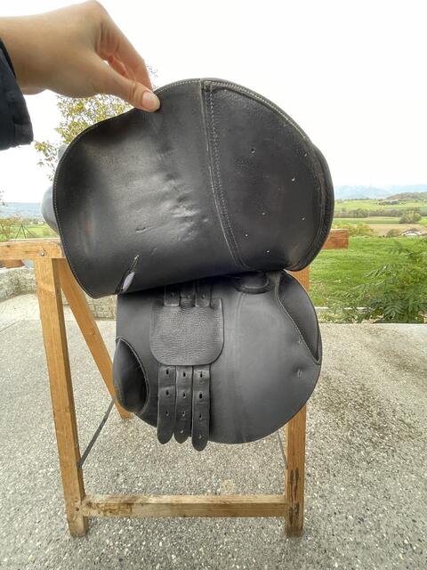 Selle Childéric 17p