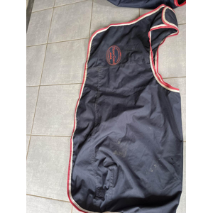couvre reins imperméable bleu et rouge