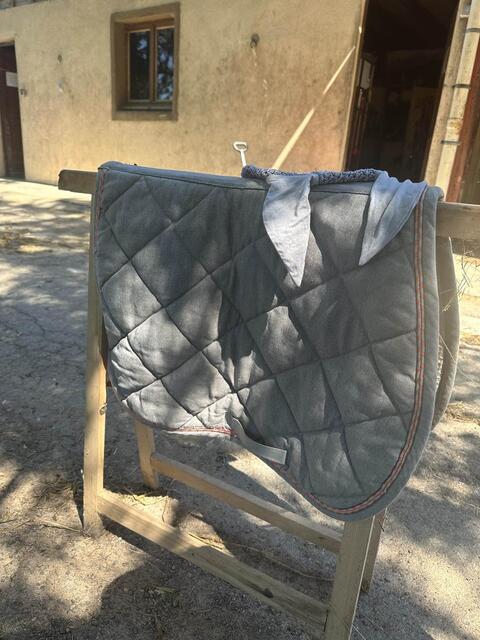 tapis et bonnet childeric