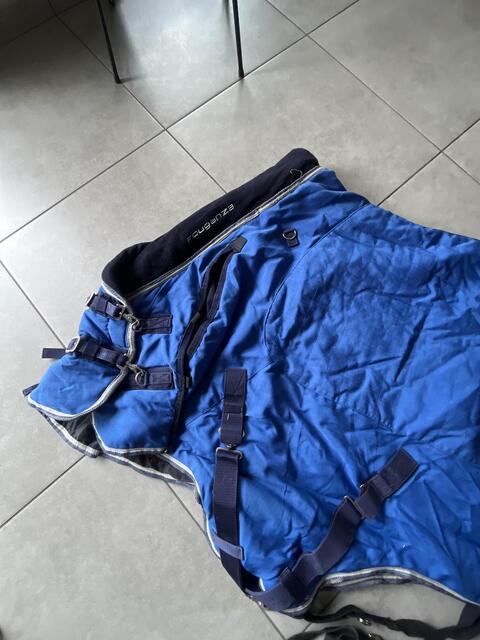 couverture bleu ciel poney