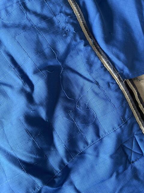 couverture bleu ciel poney