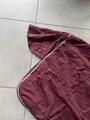 couverture bordeau