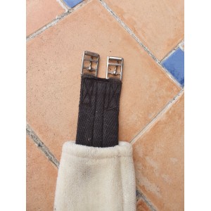 Sangle avec fourreau en faux mouton.