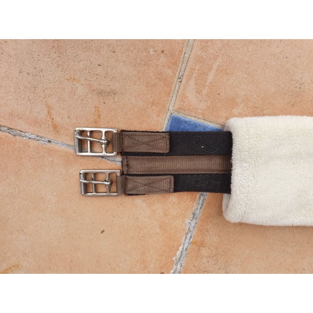 Sangle avec fourreau en faux mouton.