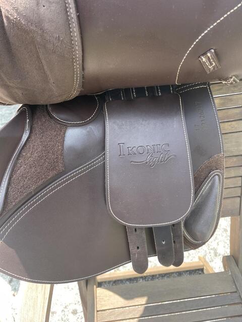 selle ikonic 17 pouces