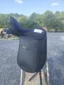 Selle de dressage Daslo 17 p