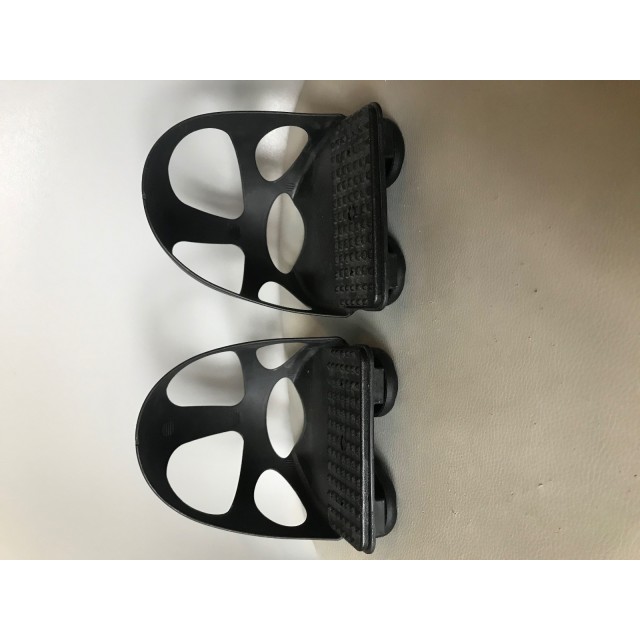 Étriers avec coques de sécurités