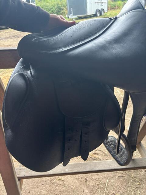 Selle Hervé godignon 17’