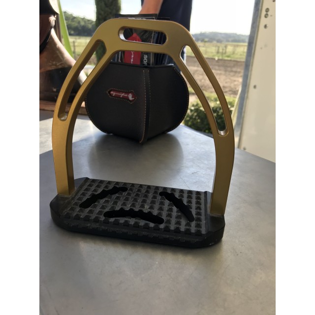 Étriers aluminium equipe