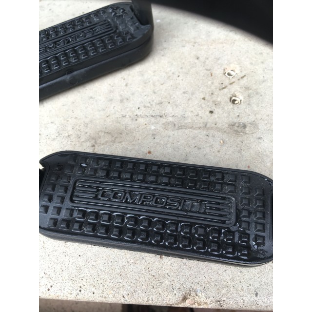 étrier profile compositi