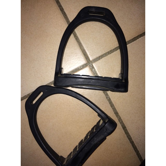 étrier fouganza noir