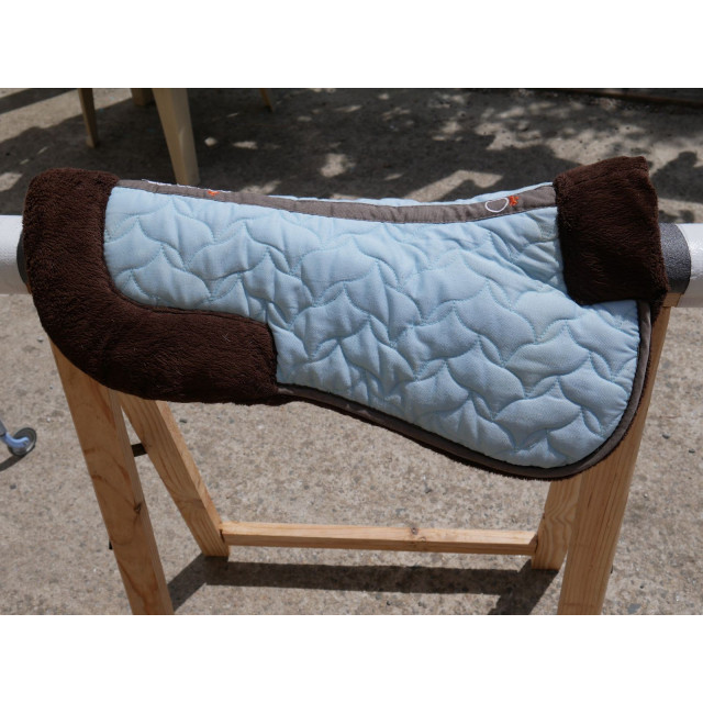 Amortisseur marron et bleu