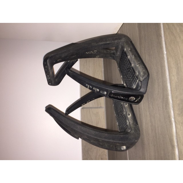 Etriers Freejump noirs