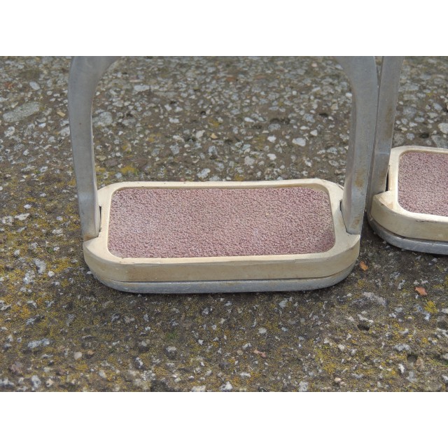 Etriers aluminium junior