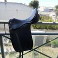Selle de dressage et bride en cuir noir