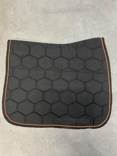 Tapis Akhal + Bonnet