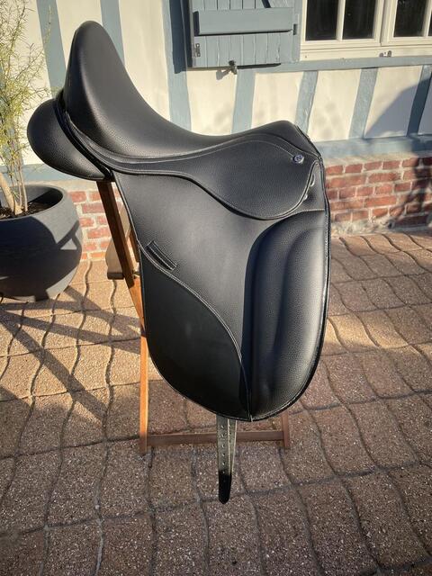 Selle de dressage