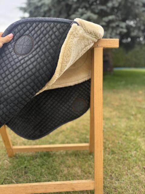 tapis bleu Félix Bühler