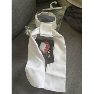 Cravate pour femme / plastron pour dressage