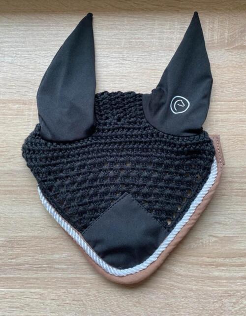 Bonnet noir Equithème taille full