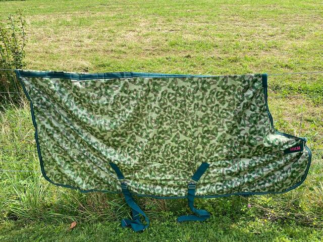 Couverture anti-mouches militaire