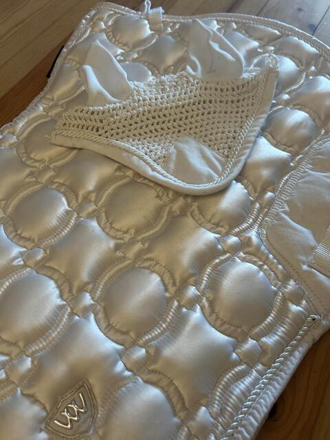 ensemble tapis et bonnet waldhausen blanc