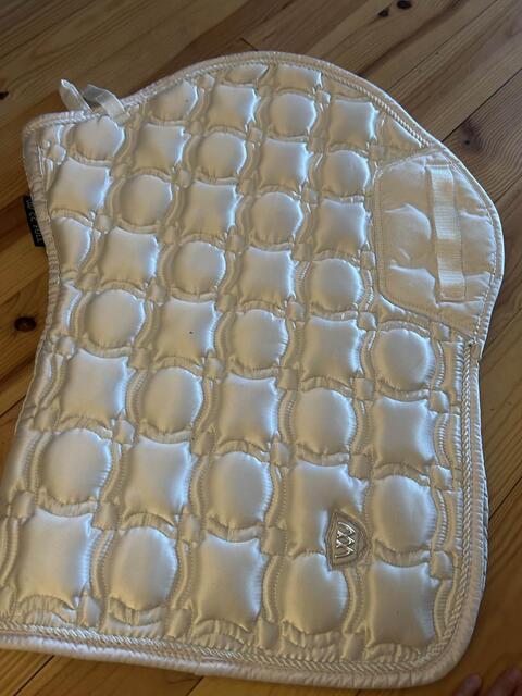ensemble tapis et bonnet waldhausen blanc