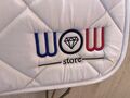 Tapis et bonnet WOW store blanc