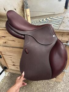Selle NEUVE CWD CLASSIQUE