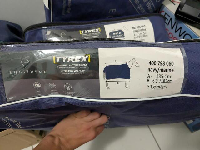 Equithème couverture Tyrex 840D, 50g, taille 6'0 135cm