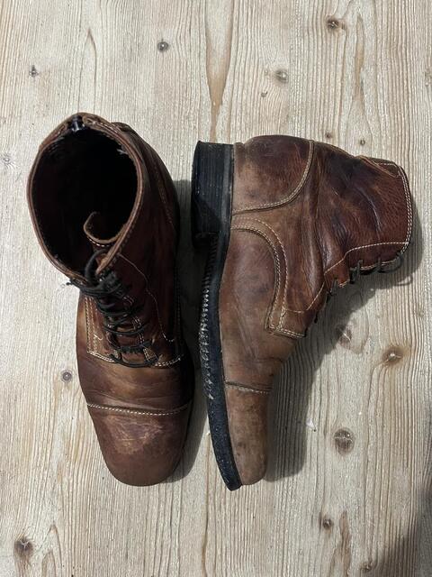 Boots + chaps secchiari