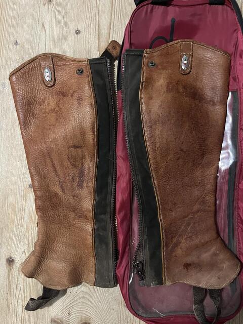 Boots + chaps secchiari