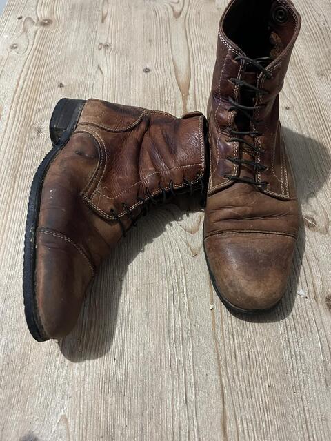 Boots + chaps secchiari